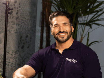 Para SnapUp, a chegada dos anúncios aos ambientes de IA pode representar uma das mudanças mais relevantes da publicidade digital.